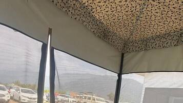 Tienda Deluxe, vistas al jardín | Terraza o patio