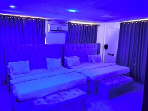 Kahden hengen huone yhdelle, 2 yhden hengen sänkyä, tupakointi kielletty, ilmastointi | Ilmainen Wi-Fi