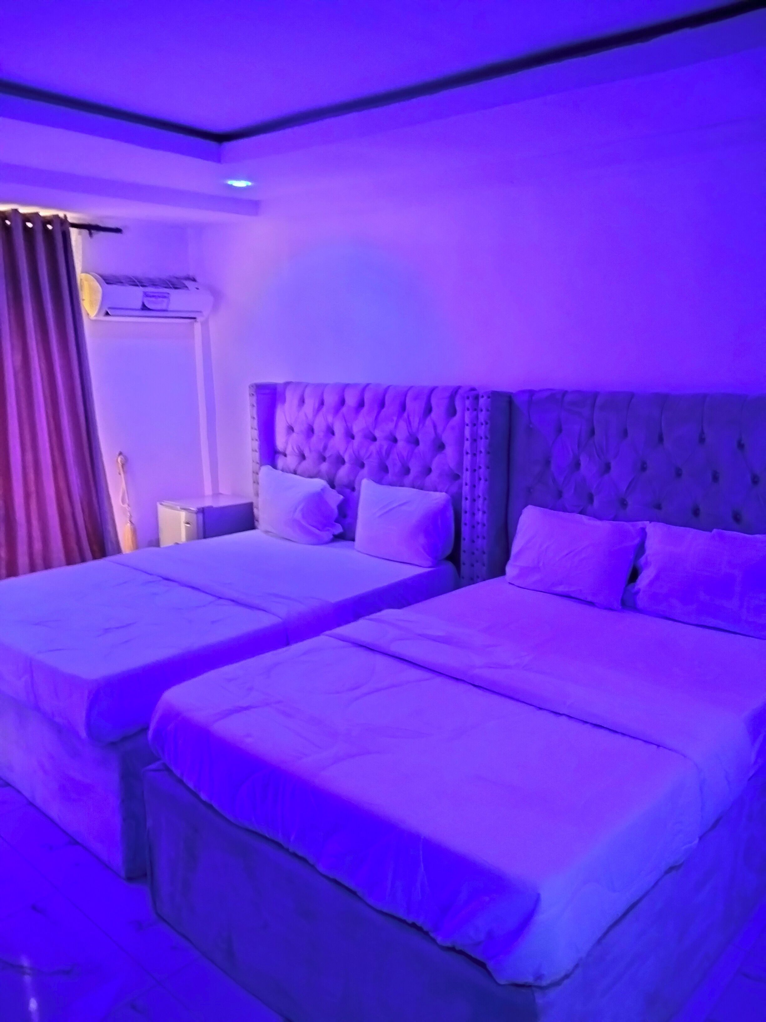 Doppelzimmer zur Einzelnutzung, 2 Einzelbetten, Nichtraucher, Klimaanlage | Kostenloses WLAN