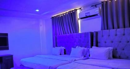 KINGSAMYSTAR HOTEL AND SUITES