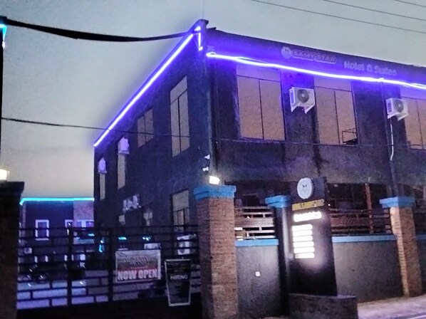 Majoituspaikan julkisivu