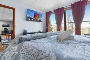 2 bedrooms, desk, iron/ironing board, WiFi - ‼️Scenic Colorado Stay Near Casinos & Hot Springs (Black Hawk)