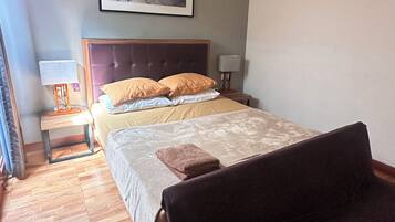 Double Room, Patio, Garden View | Free WiFi