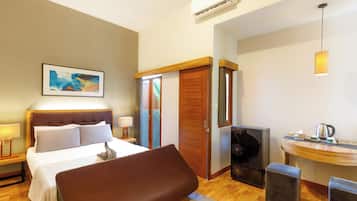 Double Room, Patio, Garden View | Free minibar, free WiFi