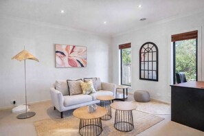 TV, offices - Contemporary Family Living at 4 Seafarer Way (Point Cook)