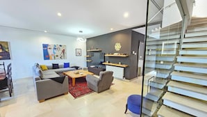 Unclassified image, 4 of 54, button - Elegant and Modern Villa V 04 (La Marsa)