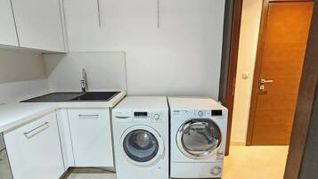 Vil·la, 4 dormitoris | Bugaderia