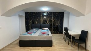 Basic Apartment | Iron/ironing board, free WiFi - Cozy 1BR Plus LR Near Amusement Park (Vienna)