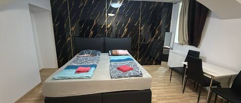 Basic-Apartment | Bügeleisen/Bügelbrett, kostenloses WLAN