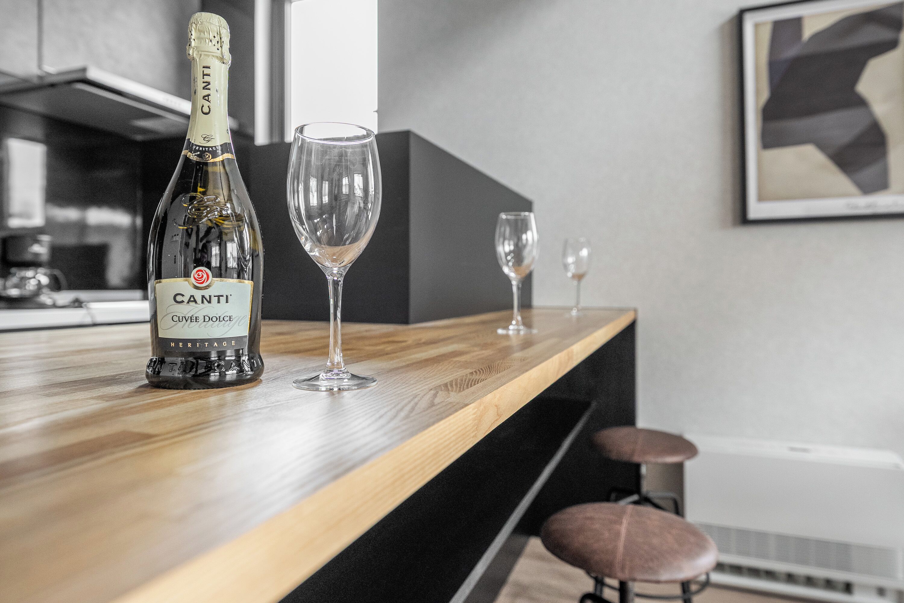 Fridge, microwave, stovetop, cookware/dishes/utensils