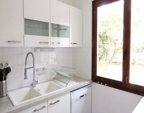 Holiday Home in Lacanau Near Beaches & Golf