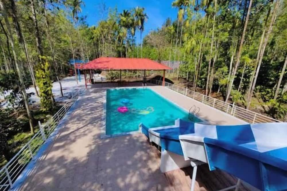 Ecstasy resort