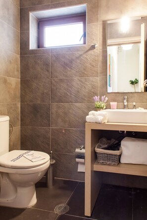 Shower, hair dryer, towels, soap - Villa Rafaello with Shared Pool, By IdealStay (Crete)