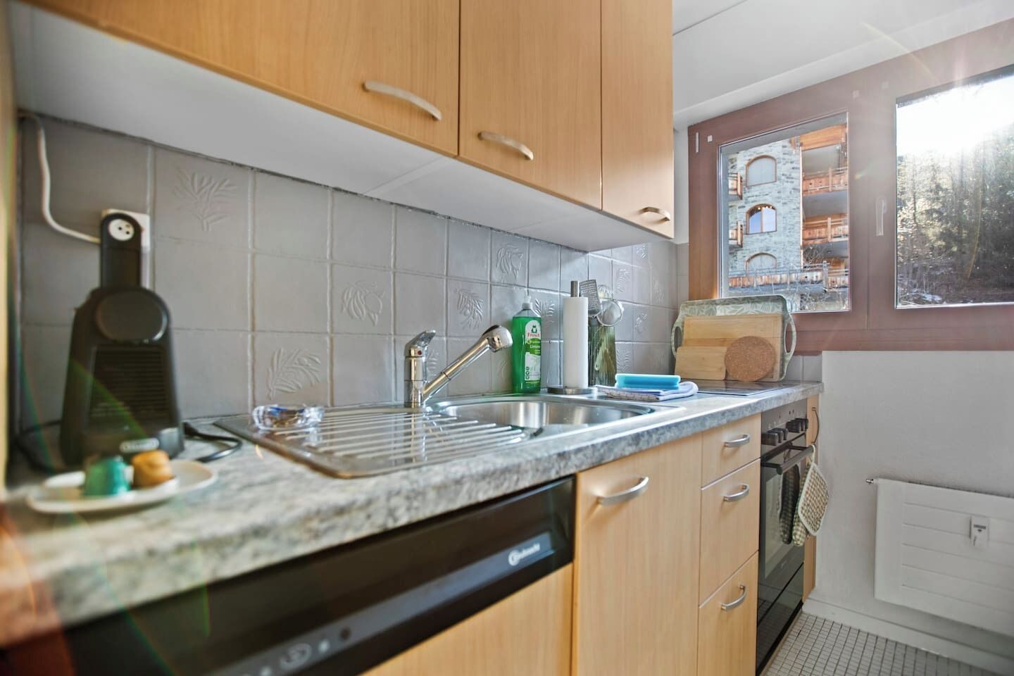 Réfrigérateur, four, plaque de cuisson, lave-vaisselle