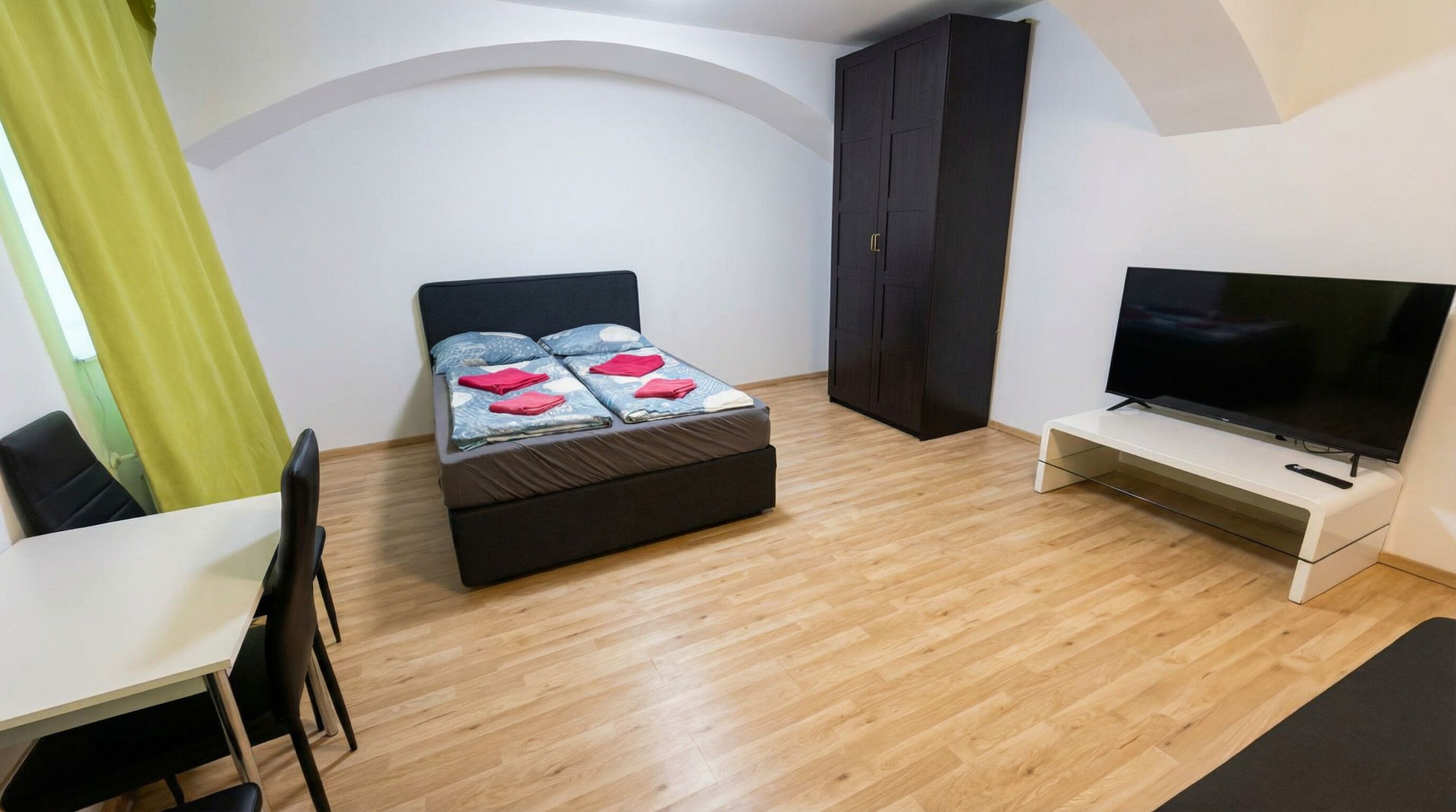 Căn hộ cơ bản | Bàn ủi/dụng cụ ủi quần áo, truy cập Internet không dây miễn phí 