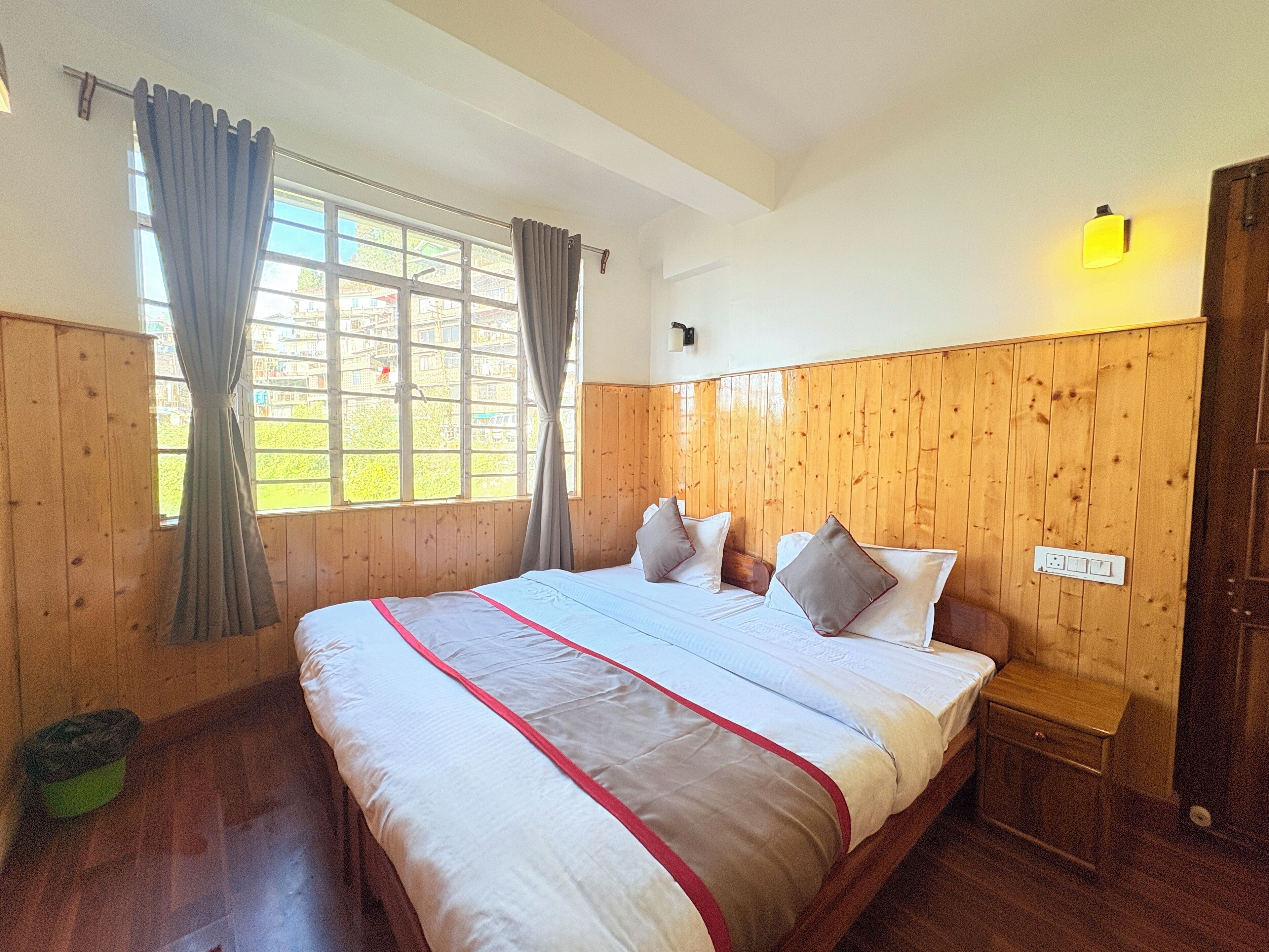 Kahden hengen deluxe-huone | Työpöytä, ilmainen Wi-Fi