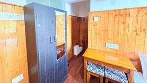 Deluxe Double Room - Merry Vista Homestay Darjeeling (Darjeeling)