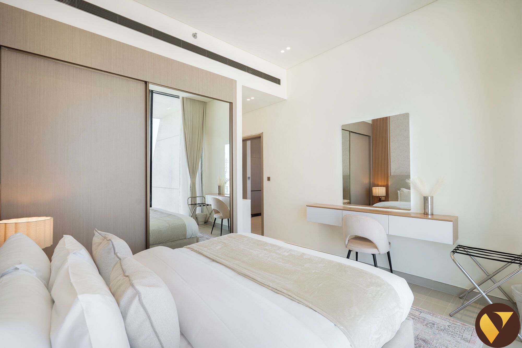 Luxury Apartment, Balcony, City View | Iron/ironing board, cribs/infant beds, free WiFi, bed sheets