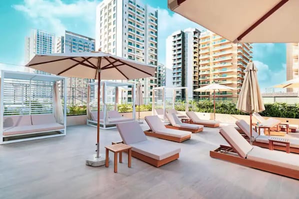 Outdoor pool - Vogue | Binghatti Phantom JVC near Circle Mall (Dubai)