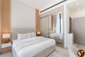 Luxe appartement, balkon, uitzicht op stad | Een strijkplank/strijkijzer, babybedden, gratis wifi, beddengoed