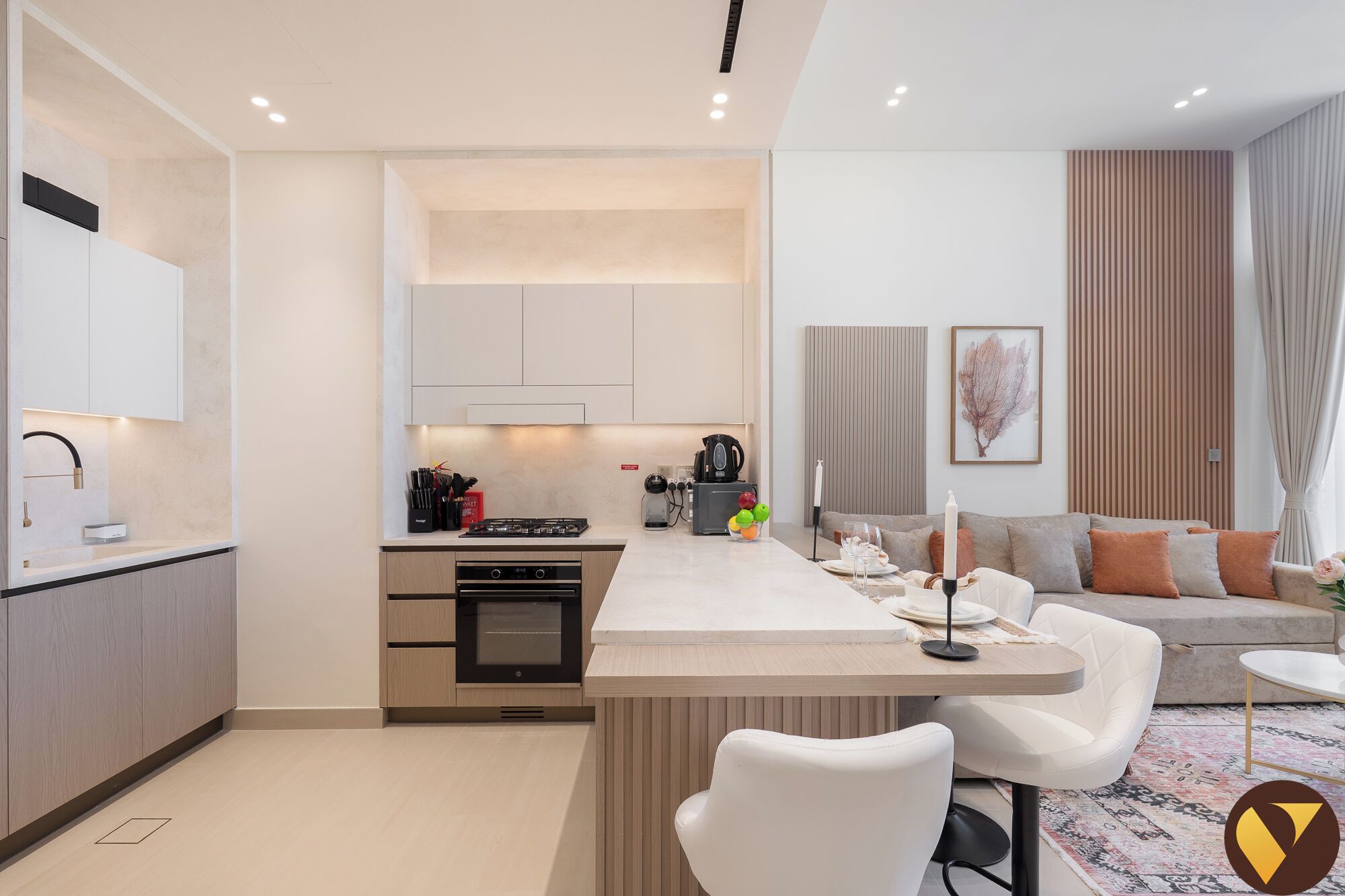 Luxury Apartment, Balcony, City View | Iron/ironing board, cribs/infant beds, free WiFi, bed sheets