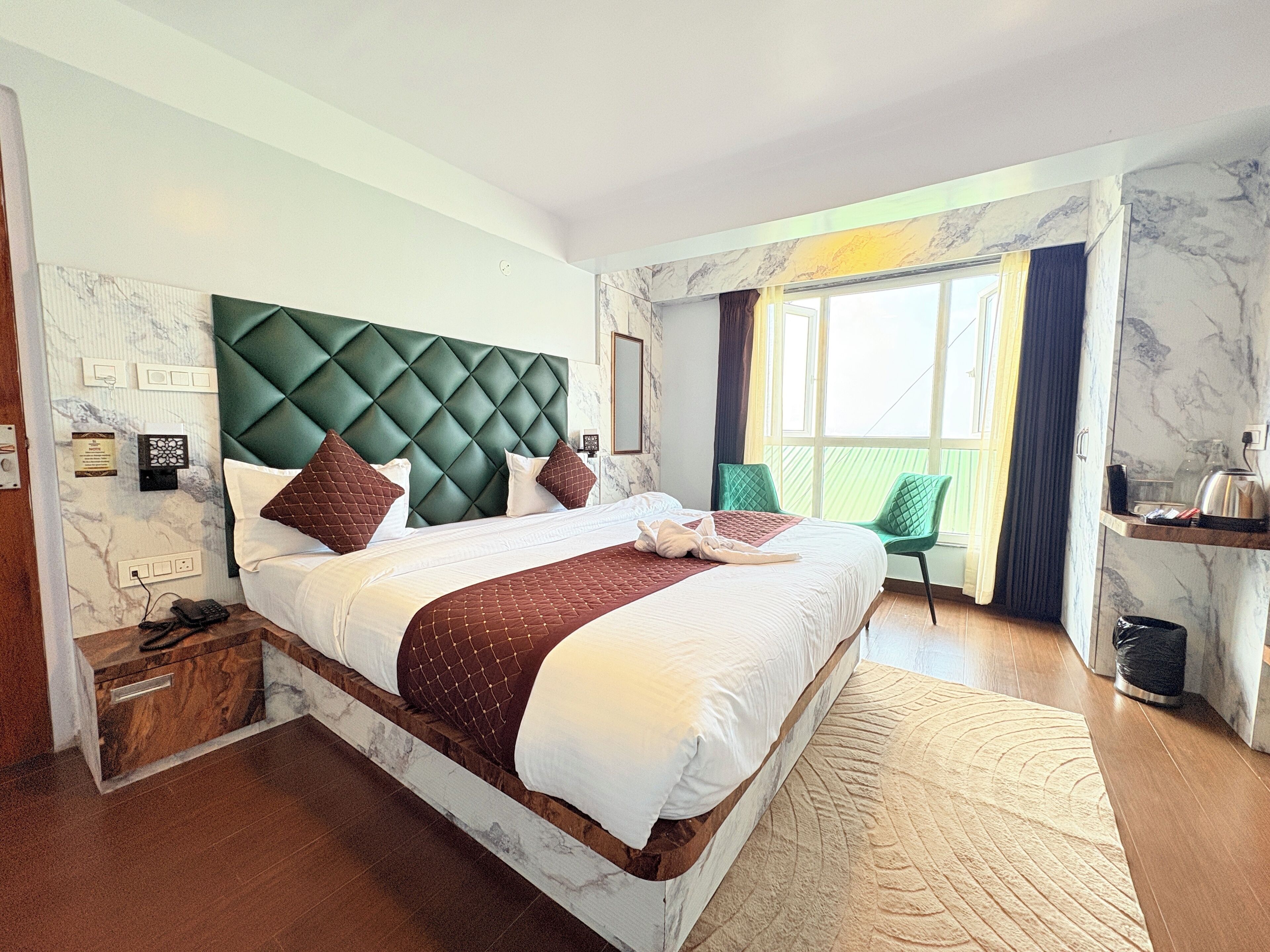 Premium Double or Twin Room | Desk, free WiFi