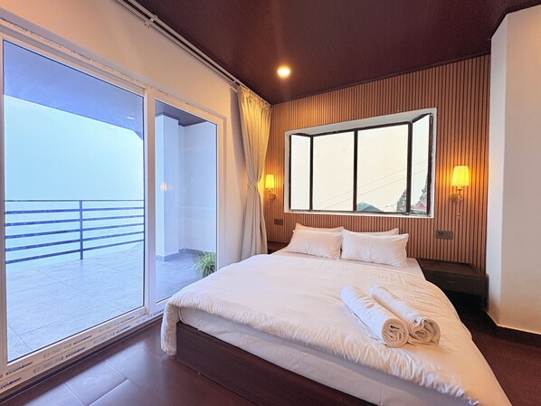 Superior Double Room | Desk, free WiFi - The Emili Schenkl House Kurseong  (Gidda Pahar)