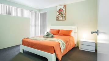 4 dormitorios, tabla de planchar con plancha, wifi y ropa de cama