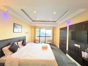 ห้องดีลักซ์ดับเบิล | โต๊ะทำงาน, Wi-Fi ฟรี