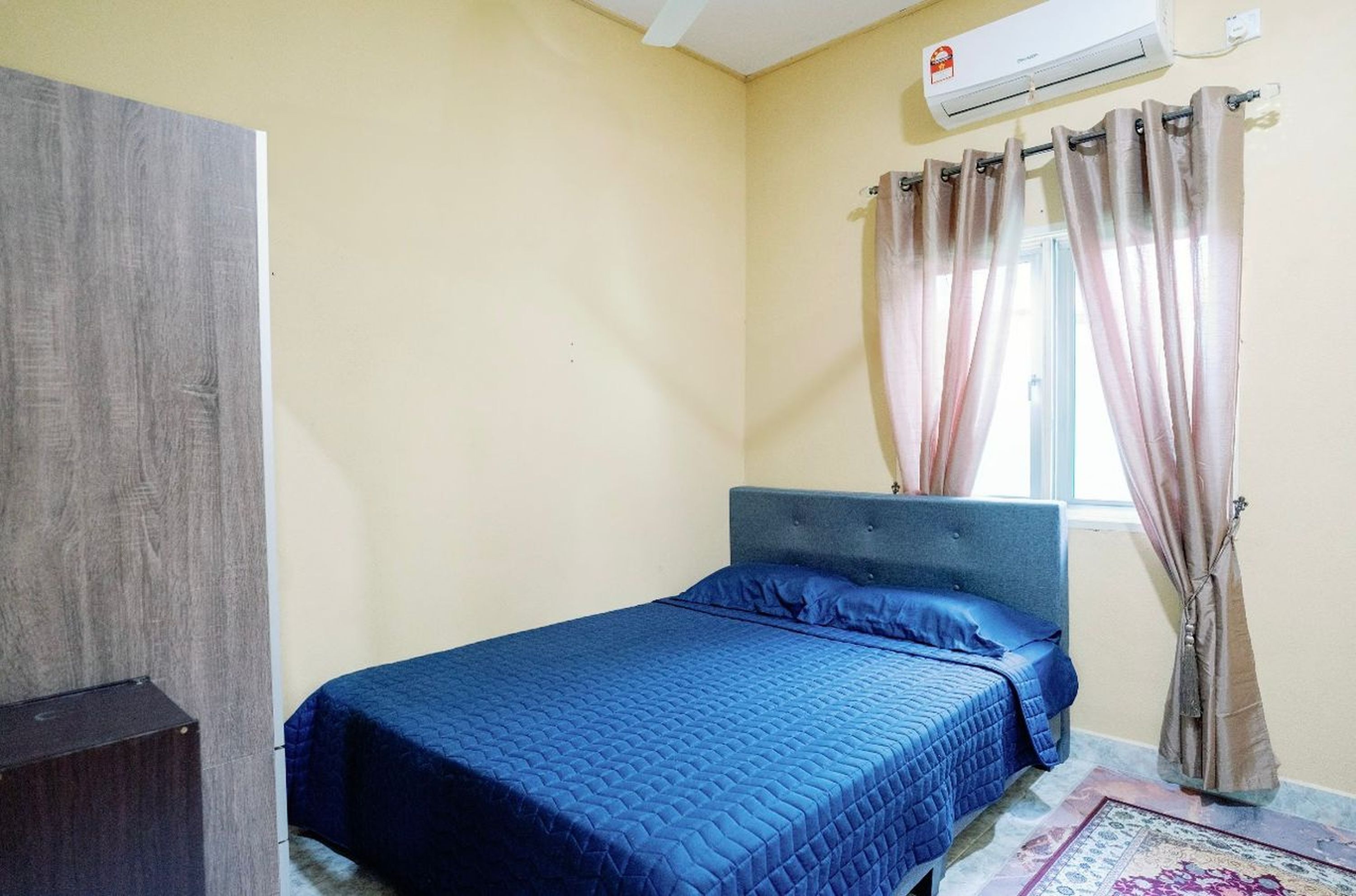 Apartament | Minibar, escriptori, wifi gratuïta i roba de llit 