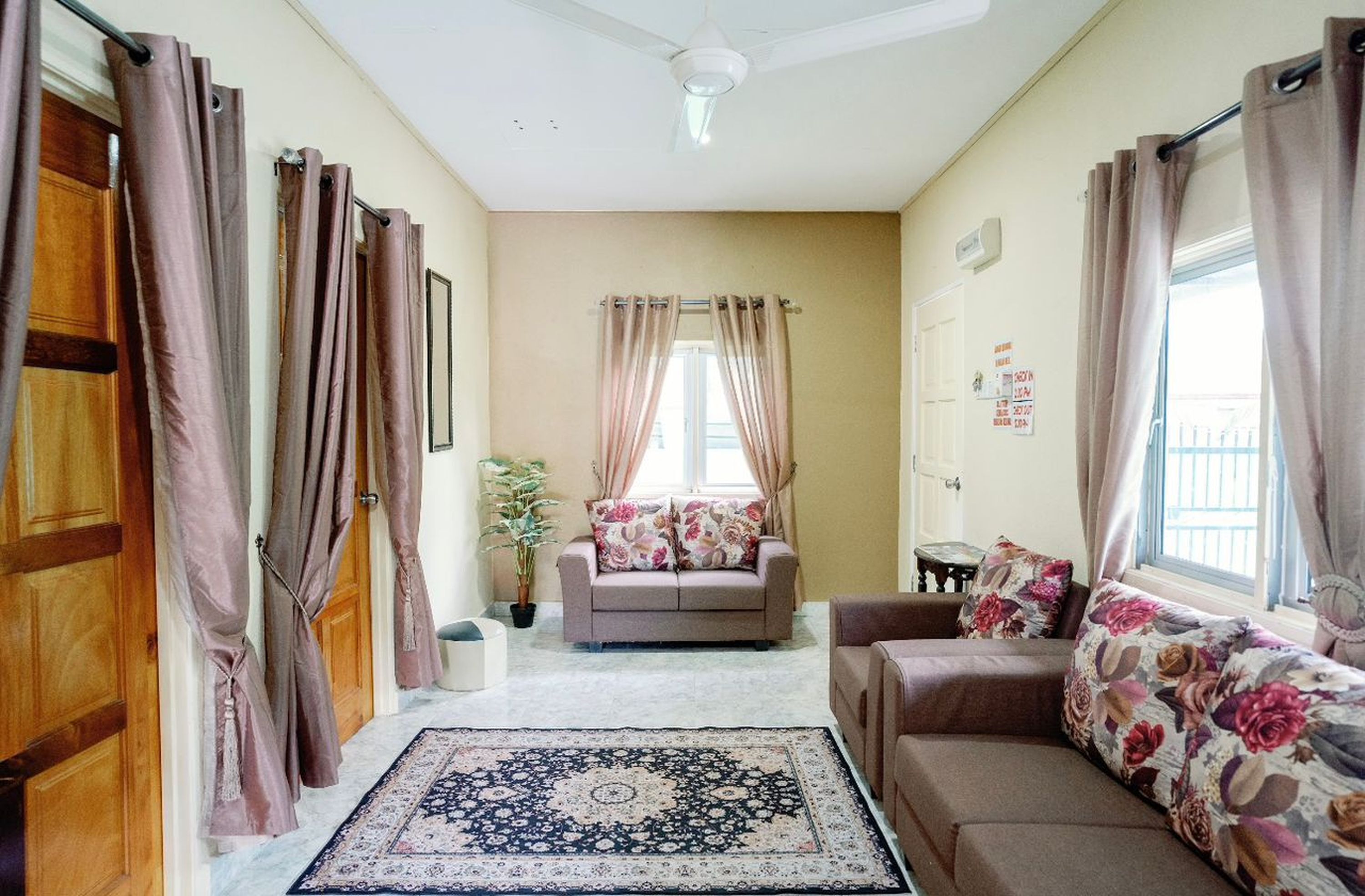 Apartamento | Minibar, escritorio, wifi gratis y ropa de cama