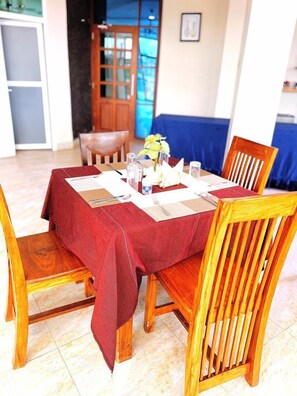 Restaurant - Rejis Hotel (Dodoma)