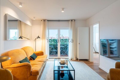 3 bedrooms Modern Renovated Apartment - 5min from the Sea & Cascais City Center