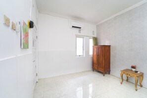 Executive Double Room | Free WiFi - CQA Living TANA II By ARBA (Sleman)