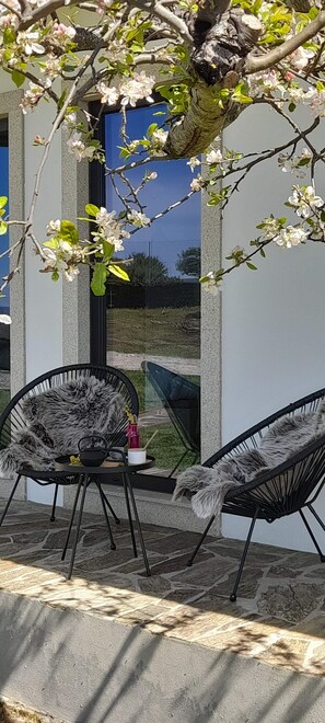 Superior Double Room, Garden View | Terrace/patio - Quinta Alto da Fraga (Vila Nova de Foz Côa)