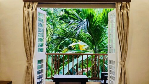 Panchratna Executive Resort