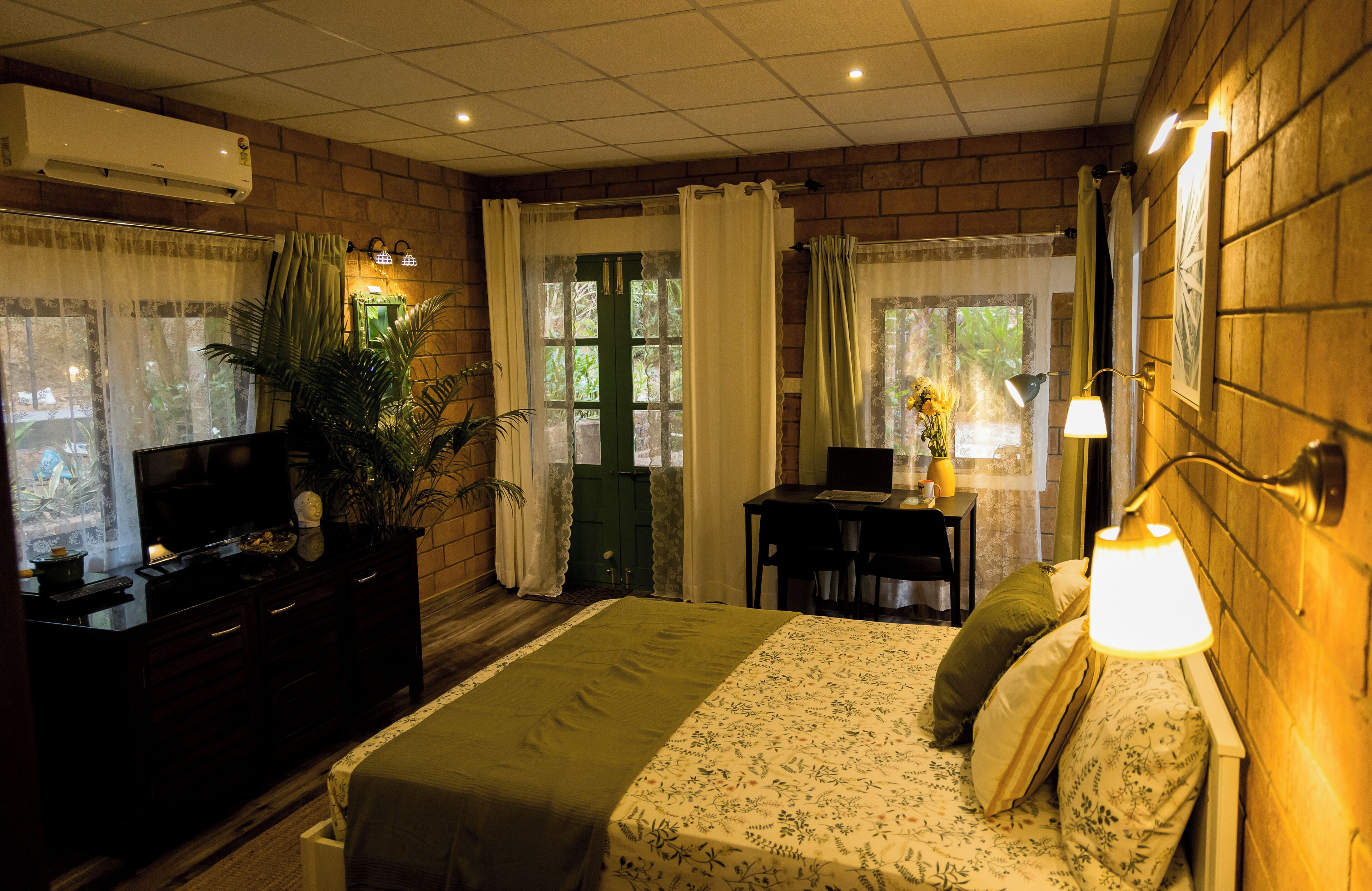 1 chambre, fer et planche à repasser, accès Internet, draps fournis