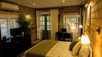 1 chambre, fer et planche à repasser, accès Internet, draps fournis