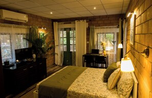 1 bedroom, iron/ironing board, internet, bed sheets