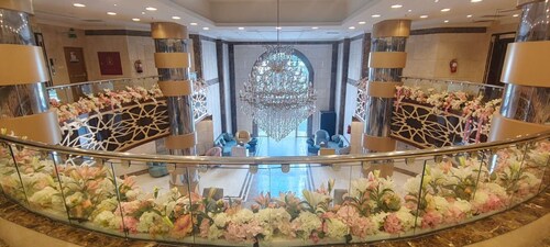 Moro Global Gold Al Aziziyah Hotel