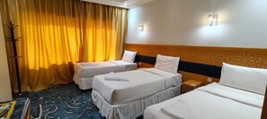 Deluxe Triple Room | Laptop workspace - Moro Global Gold Al Aziziyah Hotel (Makkah /Suudi Arabistan)