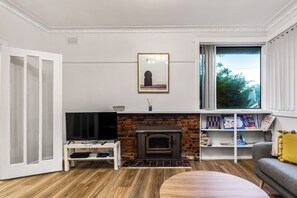 Smart TV, video games, computer monitors