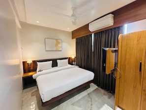 Standard Room | Ruang kerja komputer riba