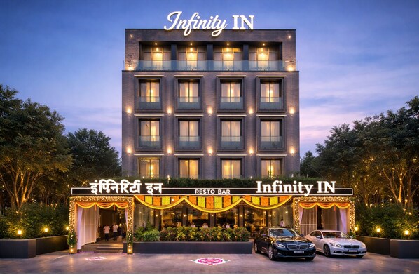 Front of property - Infinity In (Navi Mumbai)