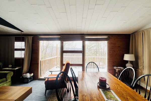 Televisie en een open haard