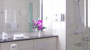 Bathroom - Sleep in - Bielefeld Bordinghouse (Bielefeld)