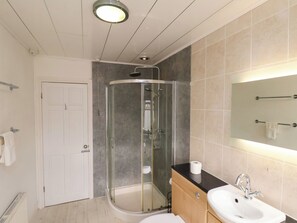Shower - Sunnyvale House (Whitby)