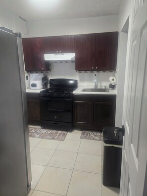 Oven, stovetop