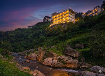 Palm Aryan Pause by the Stream Resort