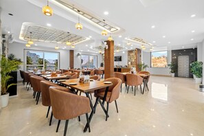 Restaurant - Palm Aryan Pause by the Stream Resort (Dhanaulti)